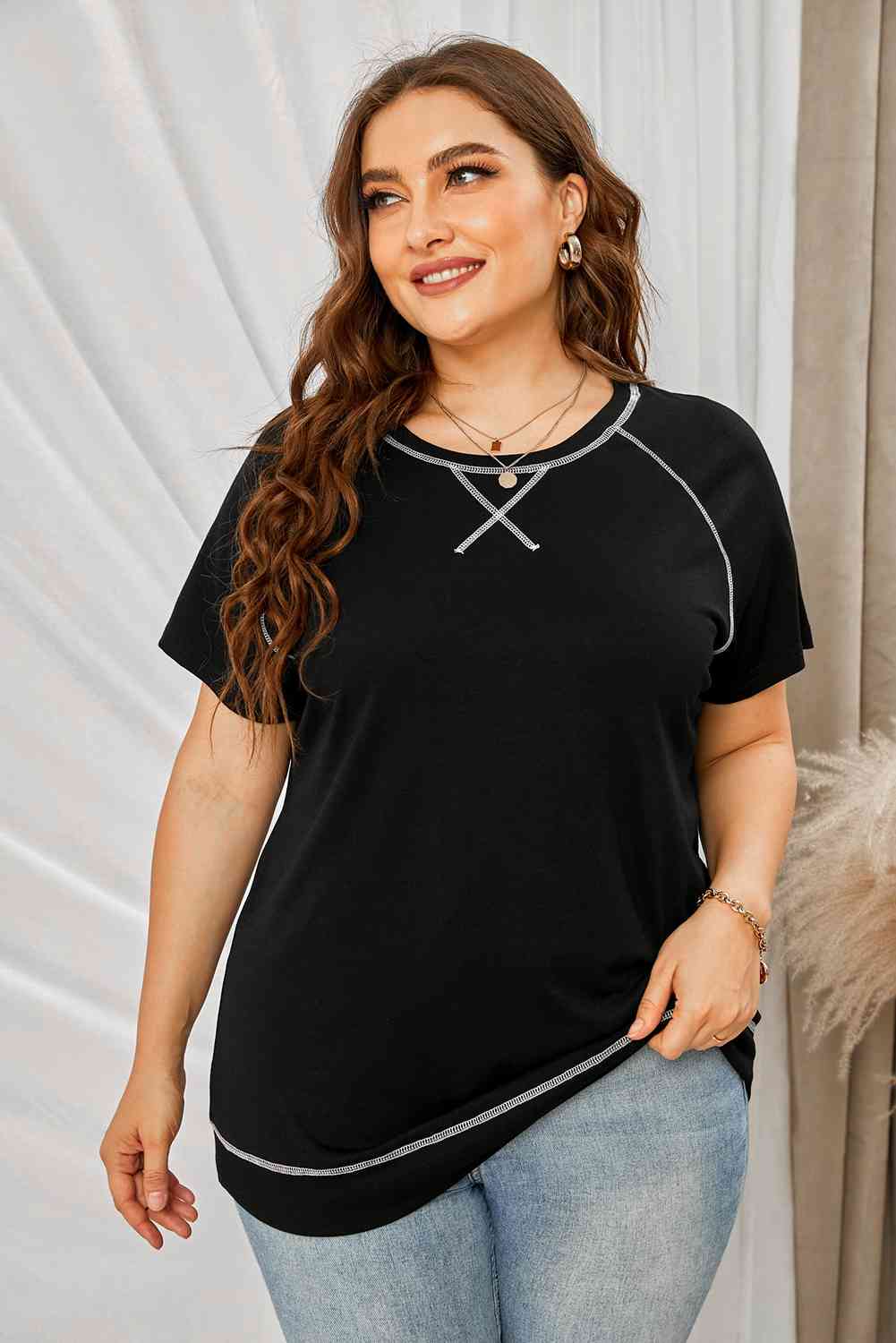 Plus Size Contrast Stitching Crewneck Tee - Just Enuff Sexy