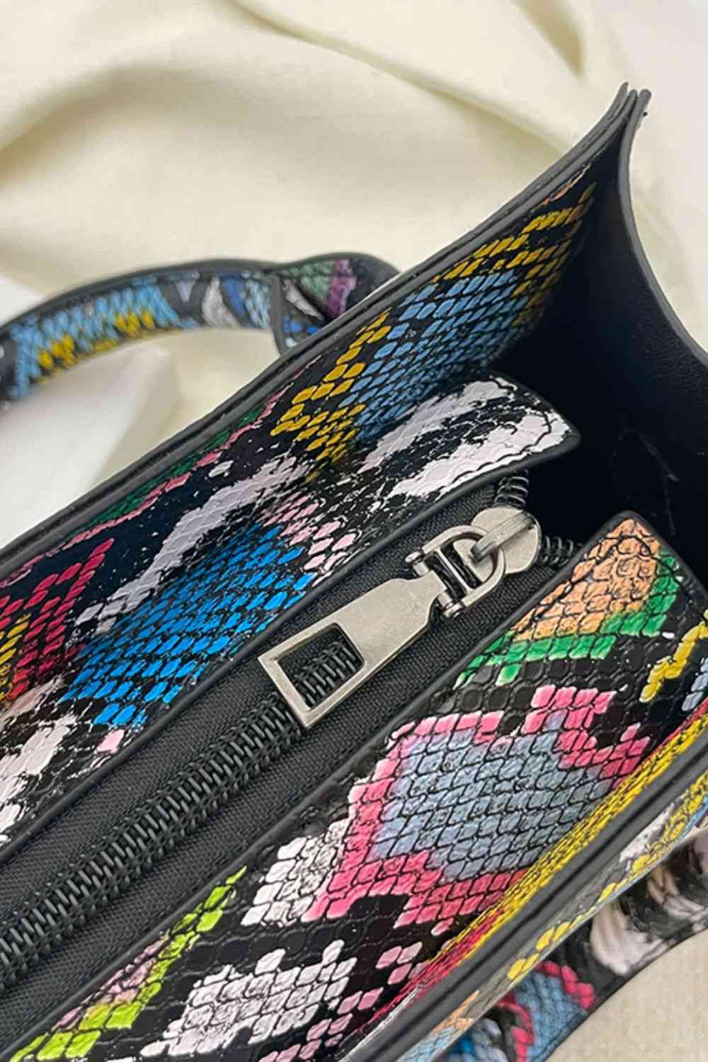 Snakeskin Print PU Leather Handbag - Just Enuff Sexy